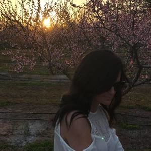 Meet your Posher, Carmen